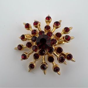 Brooch Vintage, Mid-Century Flower Ruby Red Rhinestone. Used. Unbranded.